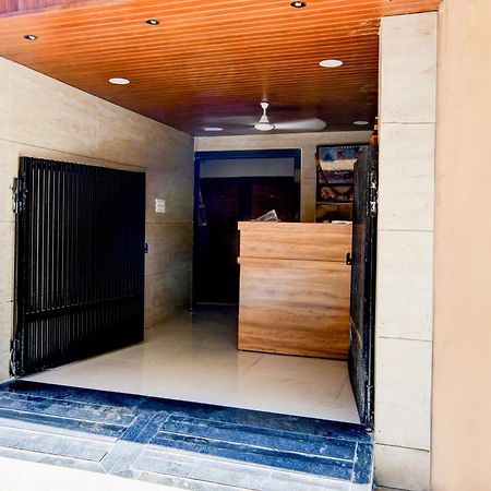 Super Hotel O D.V Near Medanta Hospital Indore Bagian luar foto