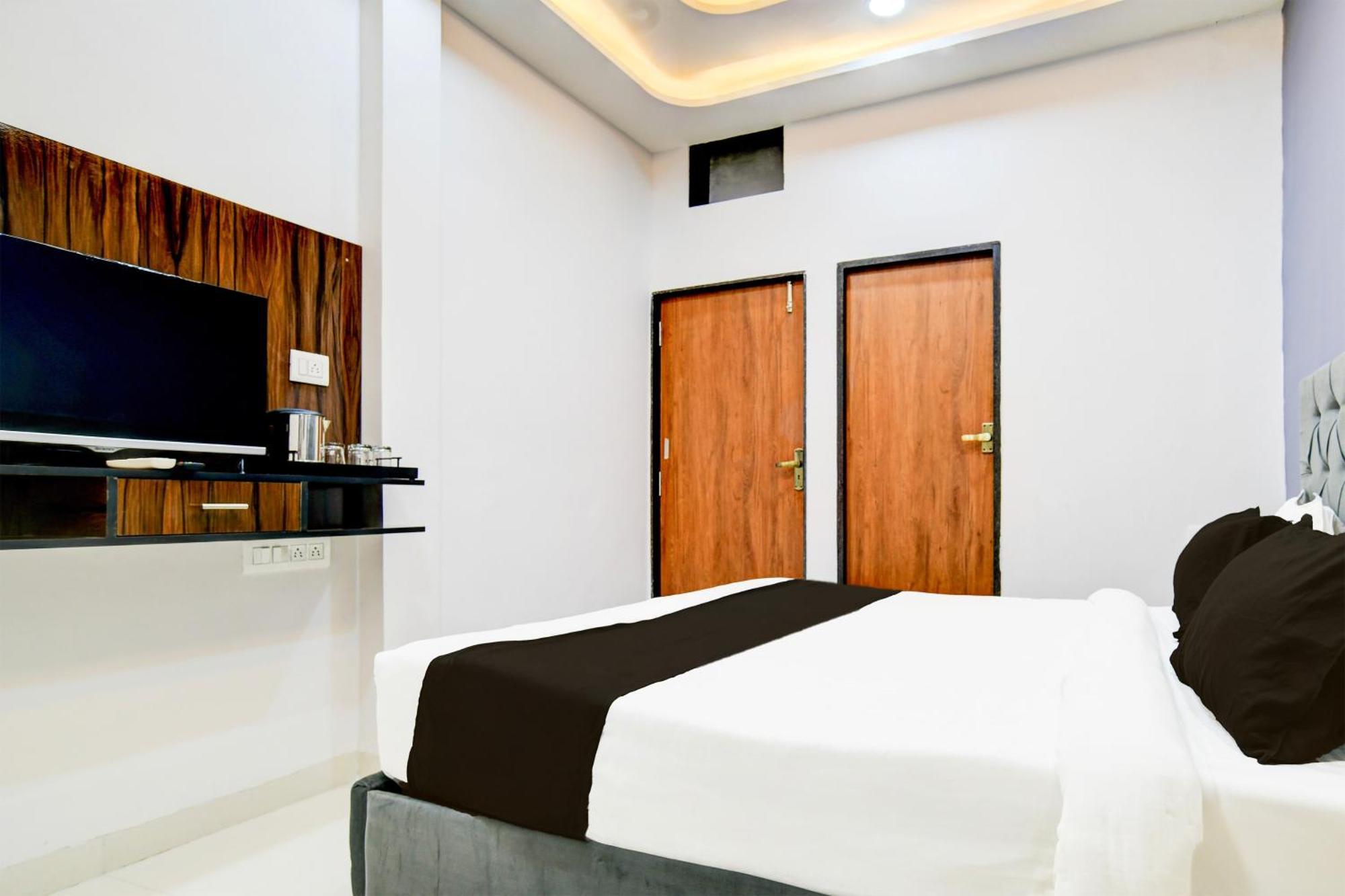 Super Hotel O D.V Near Medanta Hospital Indore Bagian luar foto