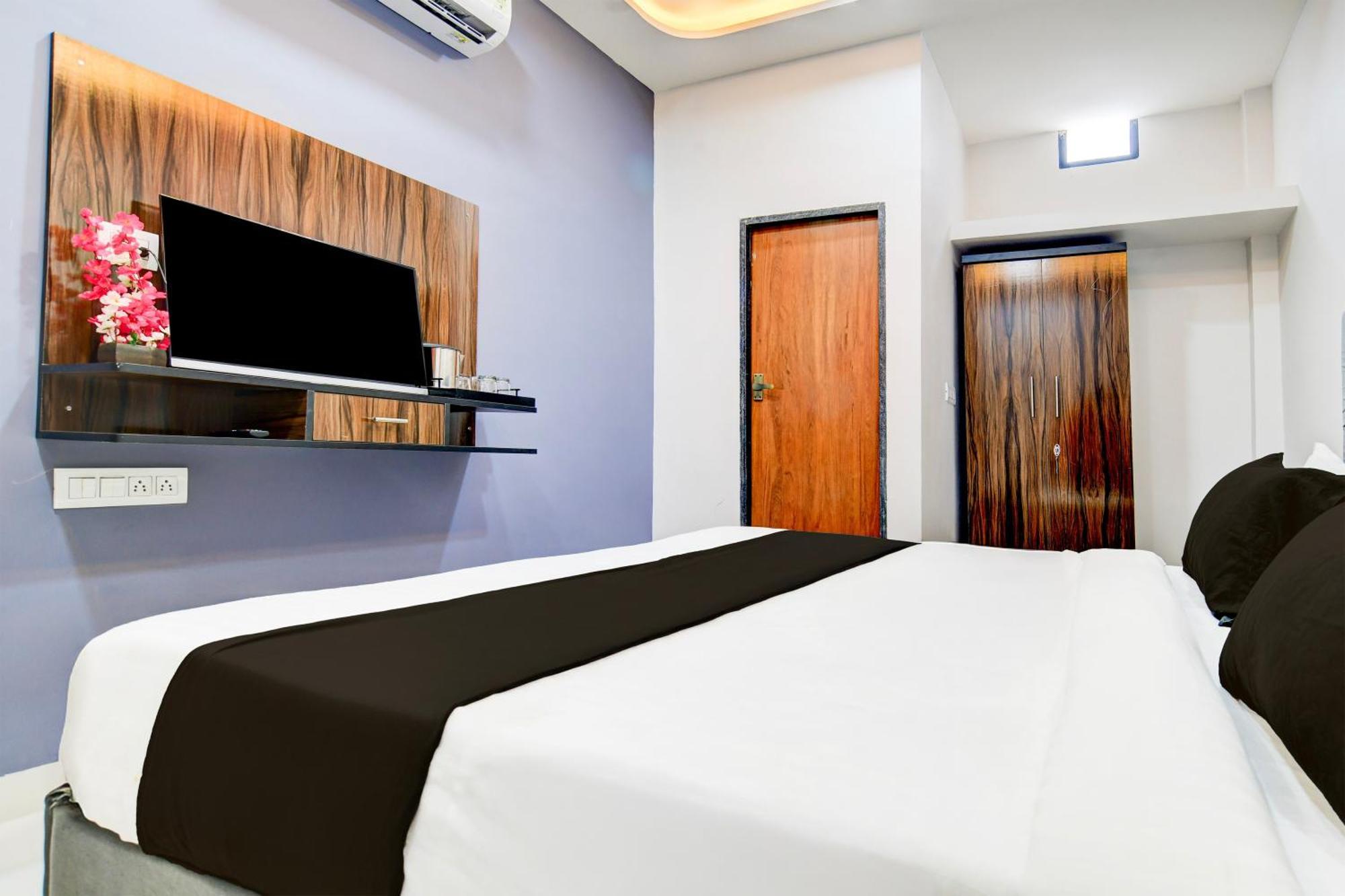 Super Hotel O D.V Near Medanta Hospital Indore Bagian luar foto